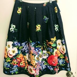 Floral, full skirt, knee length.Brand New,tags on!